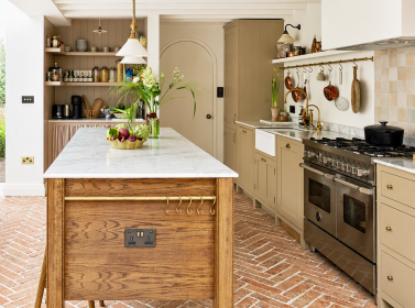 Bespoke Kitchen Walnut 25.1