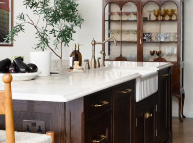Bespoke Kitchen Walnut 564
