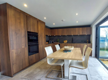 Wood Kitchen Dark Oak 226.1