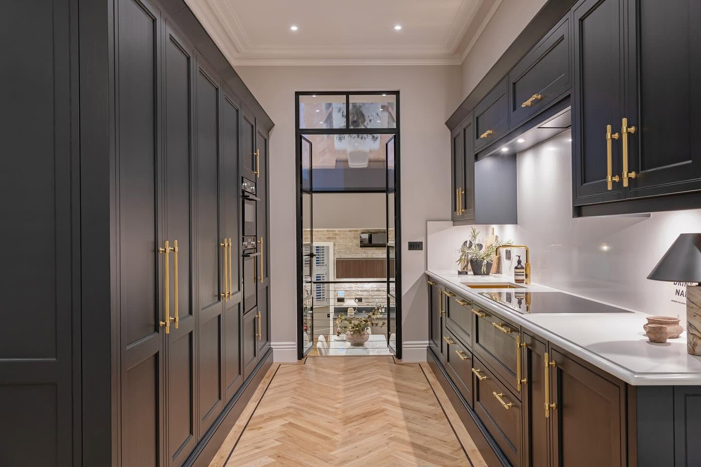 mock in frame kitchen 30.6