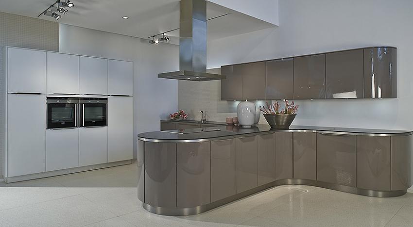 Olive Gloss Kitchen — KitchenFindr