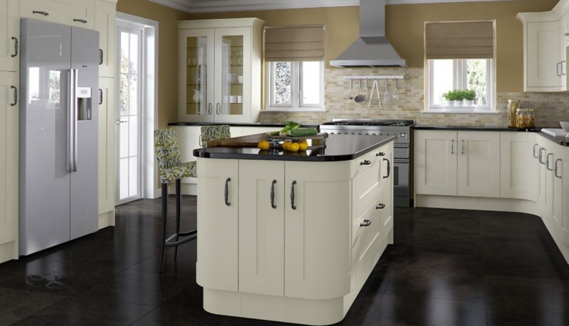 Painted kitchen Ivory