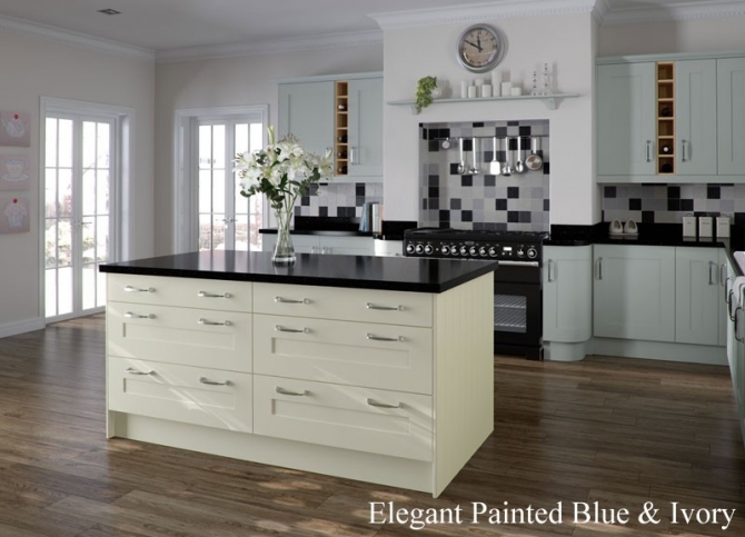 Painted kitchen Ivory & Blue