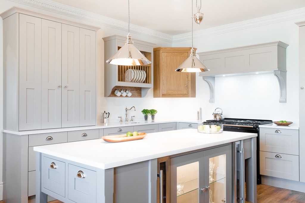 The Pros And Cons Of Painted Kitchen Cabinets