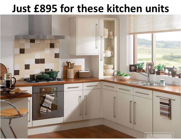 white matt slab kitchen example 11 — KitchenFindr